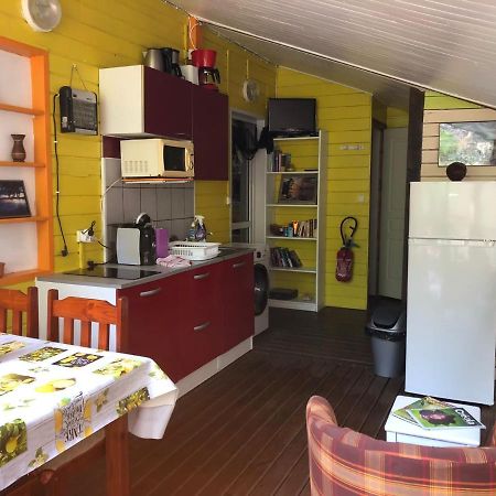 Location Gite Bungalow A 70M De La Plage Bouillante Extérieur photo