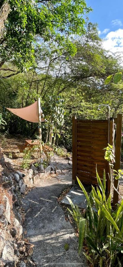 Location Gite Bungalow A 70M De La Plage Bouillante Extérieur photo