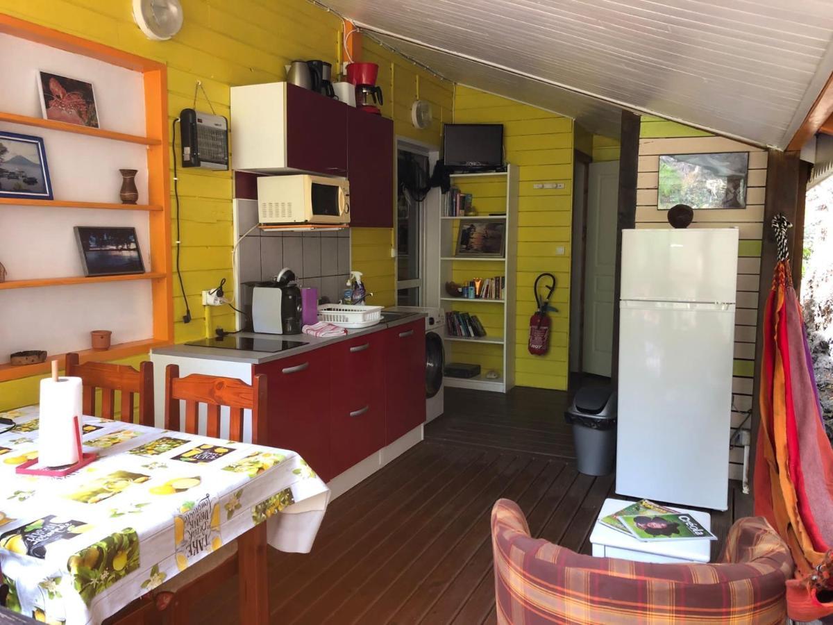 Location Gite Bungalow A 70M De La Plage Bouillante Extérieur photo